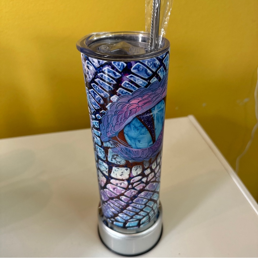 Handmade Brand New Dragon Tumbler Double Aluminum w/ tight lid & aluminum straw - Picture 3 of 5